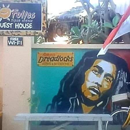 Fullesguesthouse Gili Trawangan Exterior photo