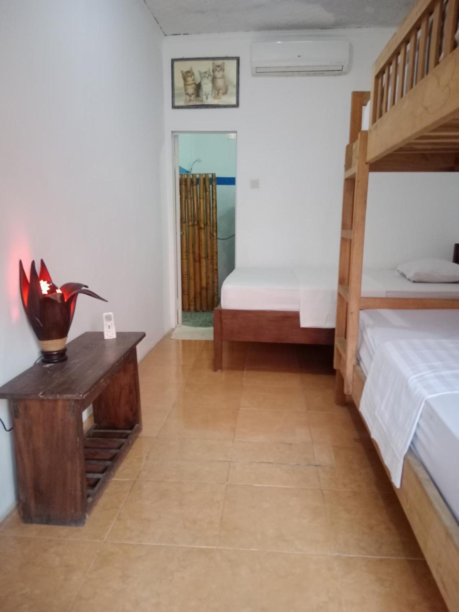Fullesguesthouse Gili Trawangan Exterior photo