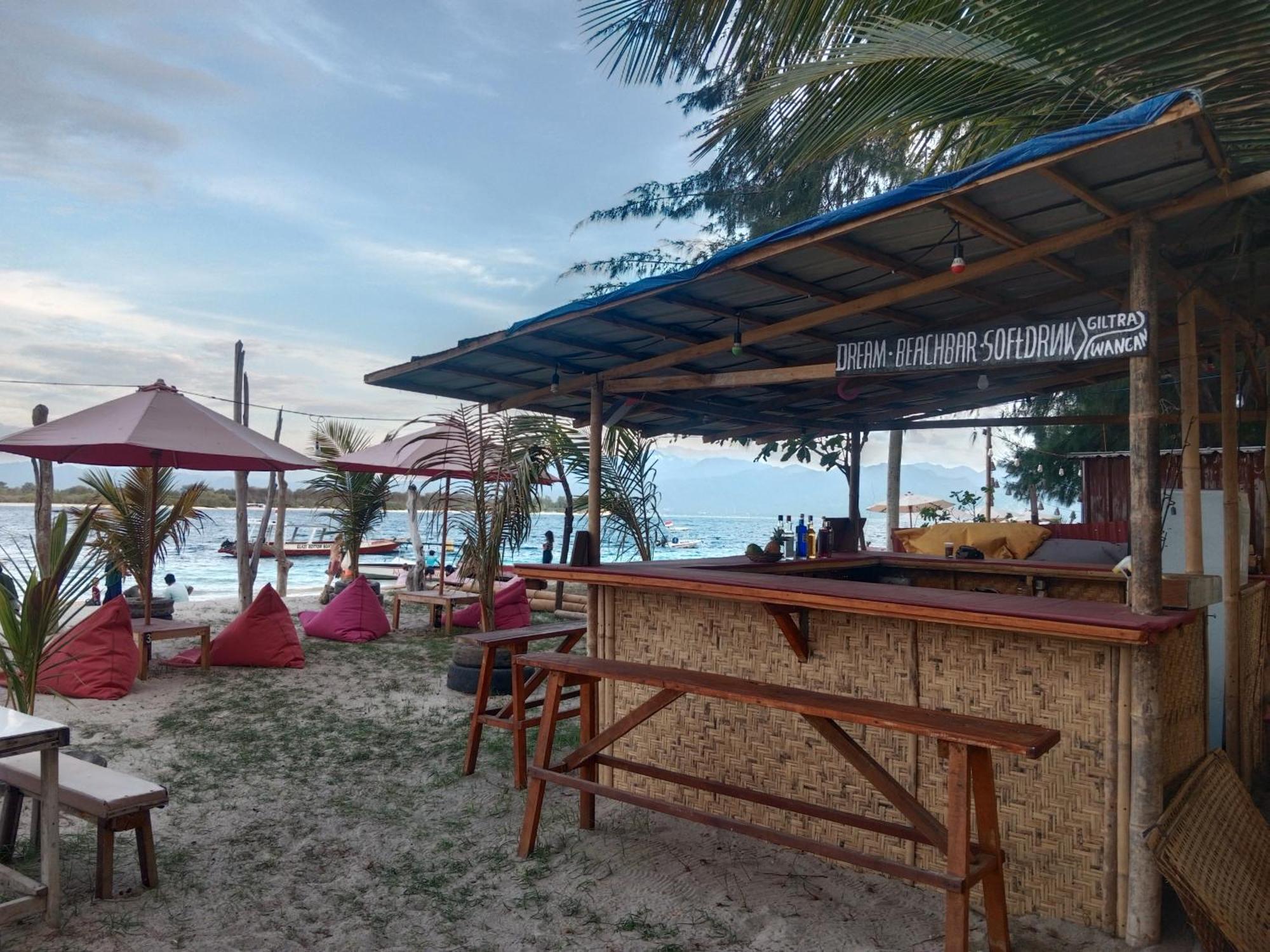 Fullesguesthouse Gili Trawangan Exterior photo