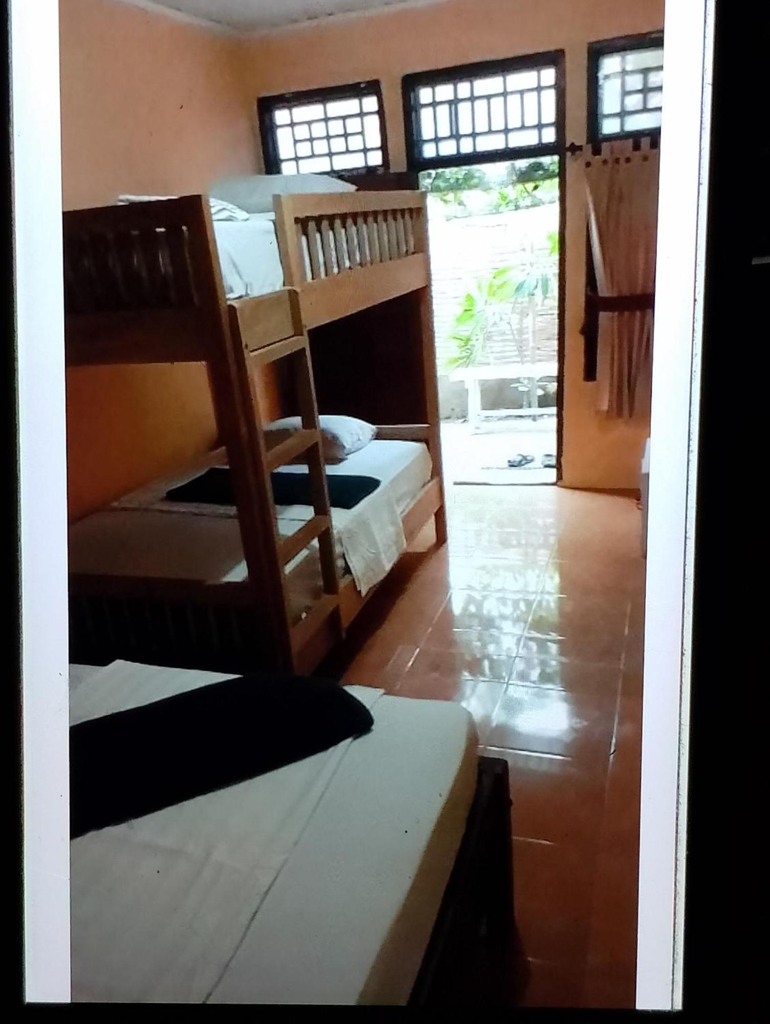 Fullesguesthouse Gili Trawangan Exterior photo